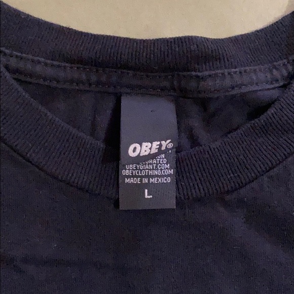 Obey shirt: Large - Picture 3 of 3